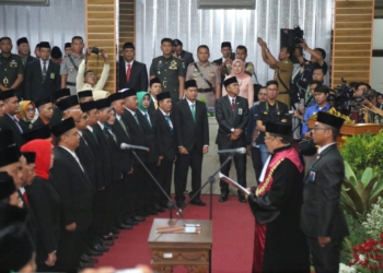 Selamat, 50 Anggota DPRD Kabupaten Cirebon Dilantik