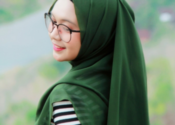 Ingin Jadi Dosen, Mahasiswi Cantik Asal Cirebon Ini Merambah Dunia Modeling di Yogyakarta