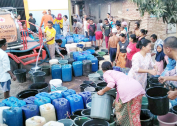 Kekeringan 2019 Meluas, Sudah Salurkan 4 Juta Liter Air Bersih, Bantuan BPBD Sehari Kirim ke 14 Desa