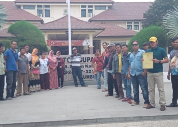 Warga Sutawinangun Desak Proses Pidana Pilwu