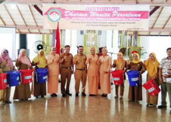 Istri Pejabat Punya Peran Strategis