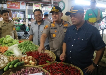 Jelang Natal dan Tahun Baru, Harga Cabai dan Bawang Meroket