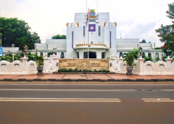 “Revolusi” Trotoar Kota Cirebon