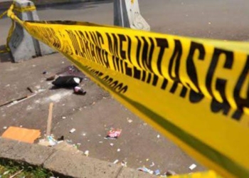 Tabrak Truk dan Pembatas Jalan Tol, 5 Penumpang APV Dilarikan ke Rumah Sakit