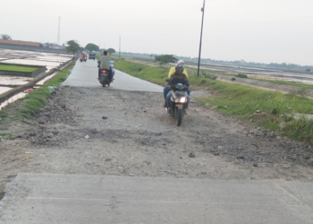 Betonisasi Jalan Belum Tuntas