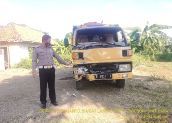 Dumtruk Tabrak Motor Satu Korban Meninggal