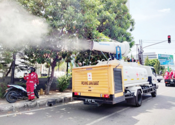 Mobil Guner Spray Keliling Kota Semprotkan Disenfektan, Edukasi Masyarakat Pentingnya Protokol Kesehatan