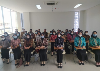 Tingkatkan Pengetahuan Keprotokolan, UKM KPM IAIN Cirebon Gelar Sekolah Protokol