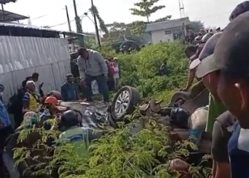 Serobot Palang Pintu, Suzuki Ertiga Diseruduk KA Argo Sindoro, Mobil Terpental Pengemudi Tewas