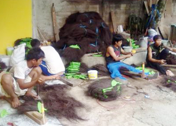 Sapu Ijuk Tetap Diminati Masyarakat