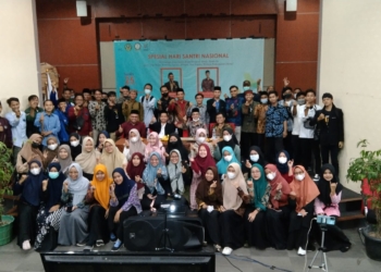 Peringati Hari Santri Nasional, KH Husen Tekankan Nilai Pancasila di Webinar IQTAF IAIN Cirebon