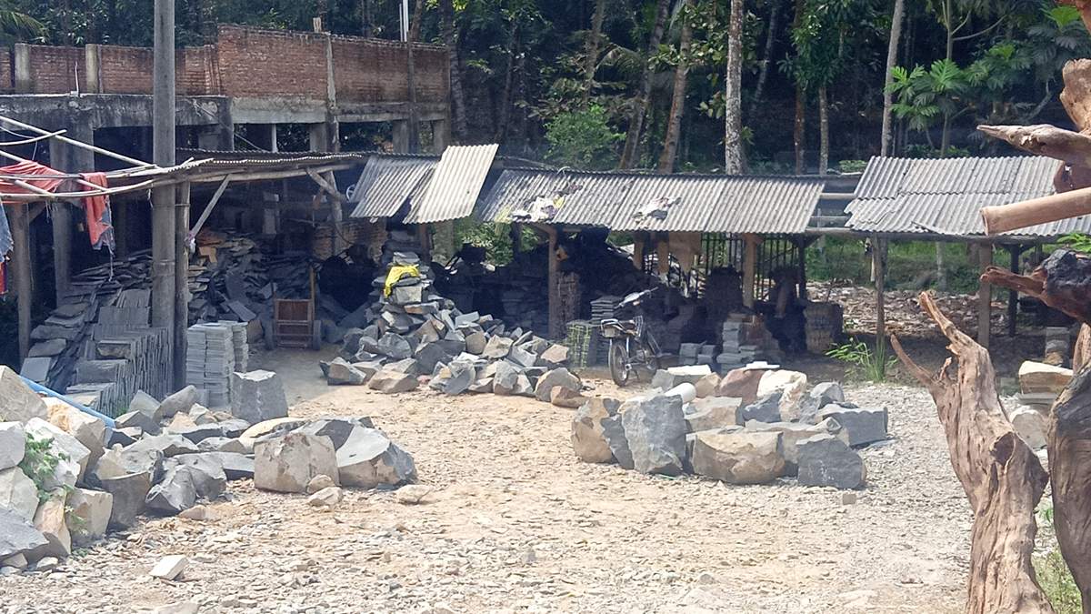 Aksi Mafia dan Tipu-tipu Resahkan Pengusaha Batu Alam di Cirebon 1