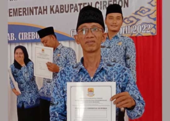 Warkina, Pegiat Literasi Pado Maco Resmi Jadi PPPK Setelah 20 Tahun Mengabdi