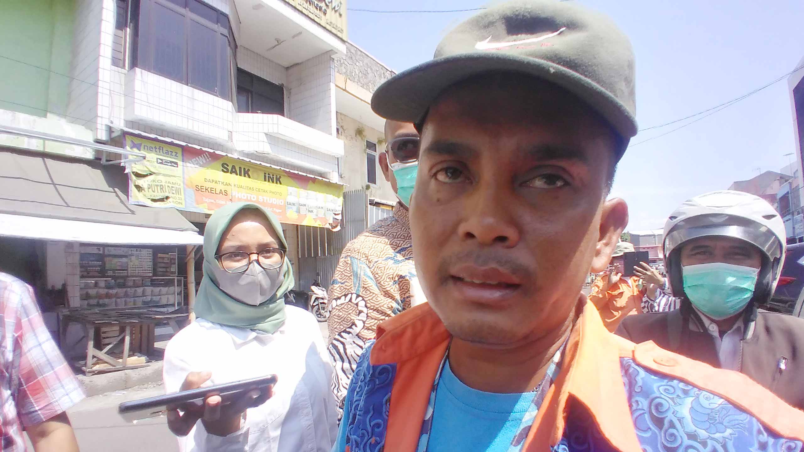 Foto: Juru Parkir Mengaku Jarang Diberi Jatah Karcis - Suara Cirebon