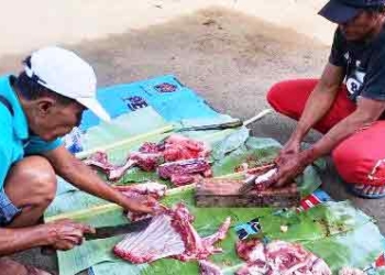 PWI Majalengka Berbagi Daging Hewan Kurban