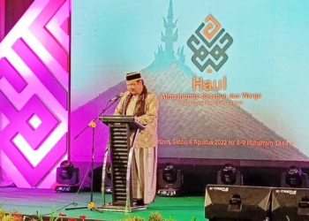 Airlangga-Ajak-Pesantren-Ambil-Momentum.