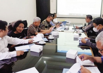 Komisi-II-DPRD-Kota-Cirebon-Dukung-PD-Pembangunan-Jadi-Perseroda