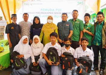 Angka Putus Sekolah dan Pekerja Anak Tinggi, Netty Prasetiyani Gagas Kolaborasi Peduli Sekolah Tebar 1.000 Paket Bantuan