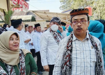 anggota-dprd-provinsi-jawa-barat-sidkon-jampi