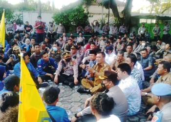 walikota-cirebon-nashrudin-azis-temui-mahasiswa