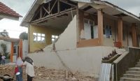 KISAH PILU! 3 Hari Tidur dengan Jasad Keluarga, Balita Selamat di Bawah Puing Rumah Ambruk AKibat Bencana Gempa Cianjur