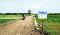 Jalan Usaha Tani Tingkatkan Perekonomian Desa