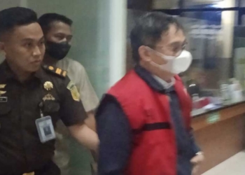 Syaroni, Mantan Kadis PUTR Kota Cirebon Ditahan Kejari