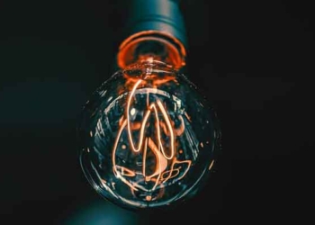 PLN Cirebon Byar Pet, Masyarakat Dibuat Kesal, Dua Kali Listrik Padam di Sabtu Siang