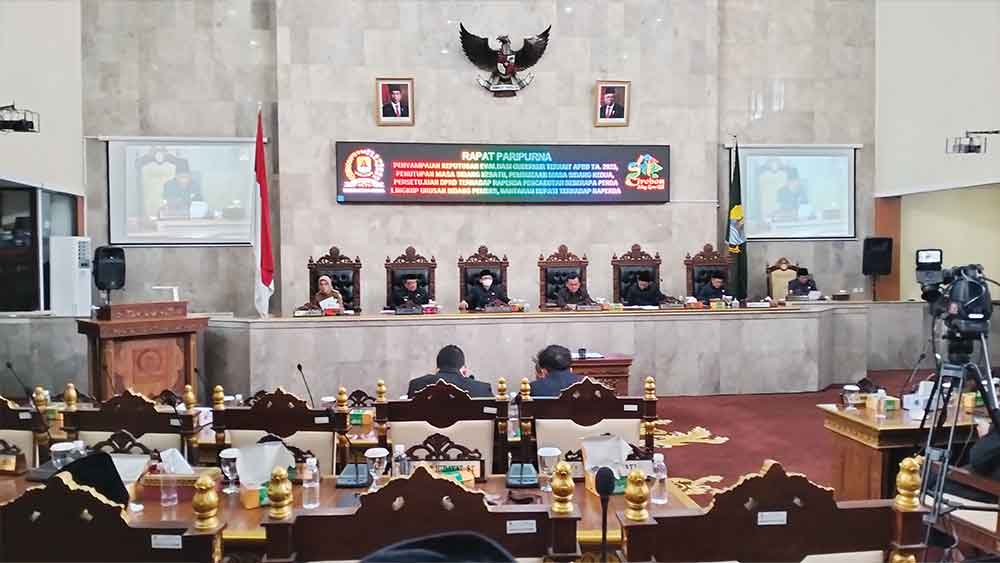 DPRD Kabupaten Cirebon Gelar Paripurna, Raperda Pajak Daerah Solusi Tumpang Tindih Pungutan