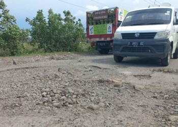 Kabar Baik, Jalan Rusak Tegalsari-Lemahtambah Cirebon Diperbaiki Tahun Ini
