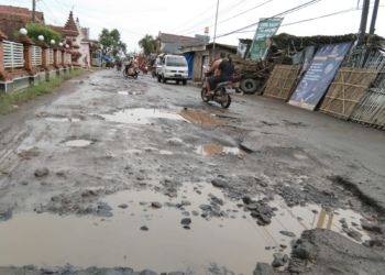 Pemprov Jabar Diminta Segera Perbaiki Ruas Jalan Provinsi di Kabupaten Cirebon