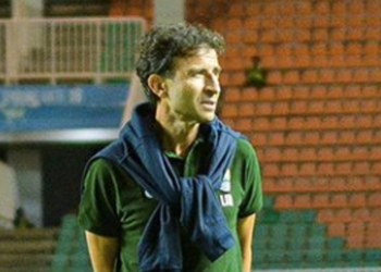 Luis Milla Bereaksi Persib Dibantai Persita 0-4