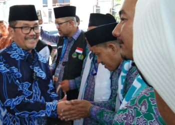366 Jemaah Haji Asal Cirebon Diterbangkan dari Bandara Kertajati, Dilepas Bupati Imron, Berikut Jadwal Legkapnya