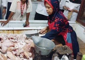 Harga Daging Ayam Meroket, Penjual di Wilayah III Cirebon Ramai-ramai Mogok Jualan