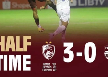 PSM Makassar Bantai Persib, Babak Pertama Skor 3-0