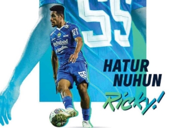 Ricky Kambuaya Pergi ke Dewa United Jelang Laga Persib Kontra Arema