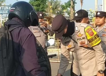 Ratusan Polisi Kawal Penggeledahan di Al Zaytun