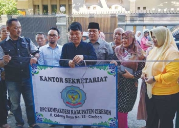 Kompakdesi Tolak Masa Jabatan Kuwu 9 Tahun