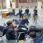 Pt Panjunan Bersedia Kembalikan Ijazah Yang Ditahan, Eks Karyawan Sujud Syukur Di Gedung Dprd Kota Cirebon
