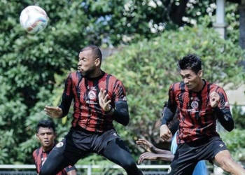11 Laga Terakhir Persib Vs Arema FC