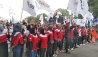 Demo Buruh di Cirebon Tuntut UMK Naik 15 persen