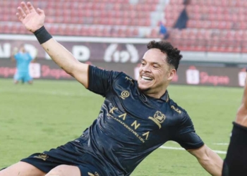 Malam Ini Laga Berebut Posisi Runner Up Klasemen Liga 1 Madura United Vs Persib