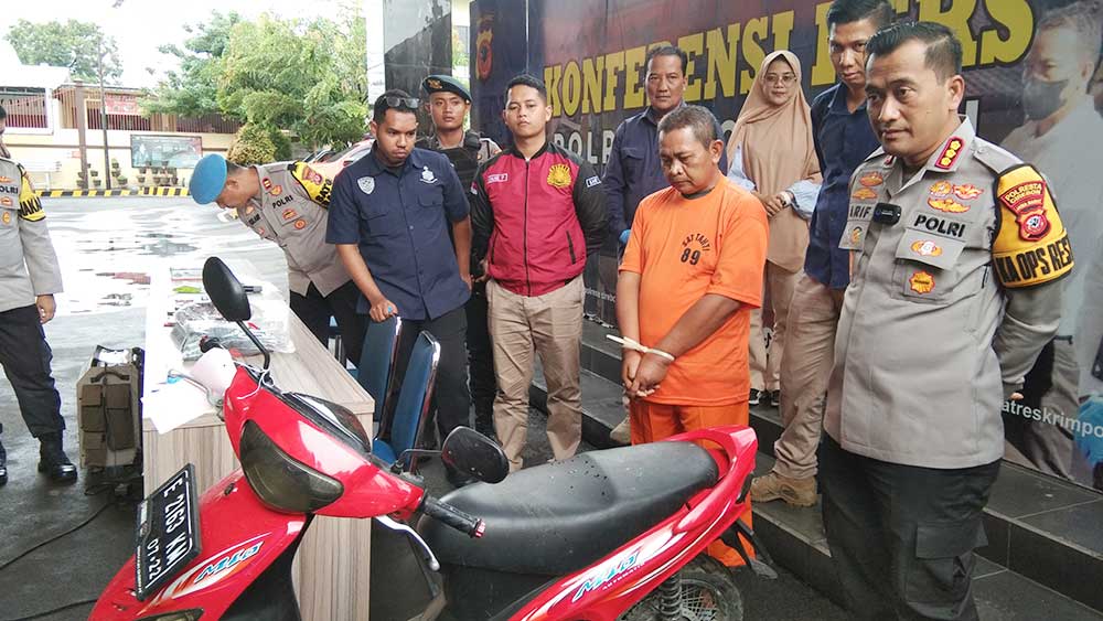 Pembunuhan di Cirebon, Terbakar Cemburu, Mantan Suami Siri Tikam Istri 9 Kali, Dibekuk dalam Pelarian