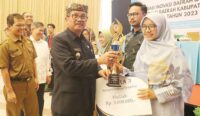 Pemkab Cirebon Berikan Penghargaan Belasan Inovator