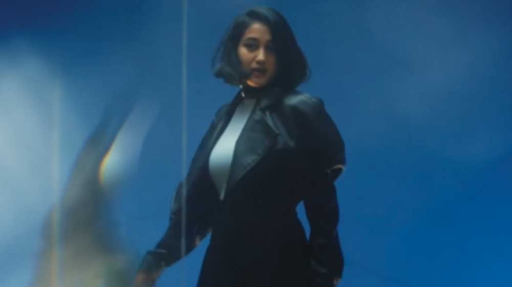 Hidup Lagi, Nike Ardila Duet dengan Melly Goeslaw