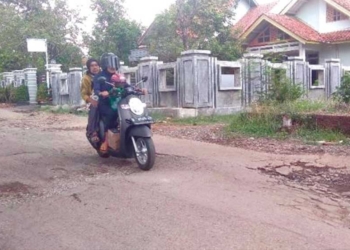 Jalan Rusak di Majalengka, Warga Harapkan Perbaikan Jalan Kasokandel-Majalengka