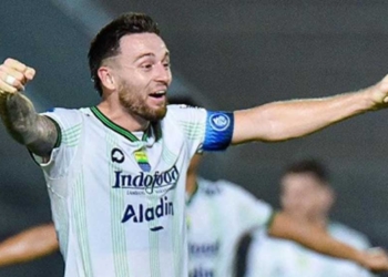 Kapten Persib Marc Klok Angkat Bicara Soal Kedatangan Pemain Baru dan Stok Lama