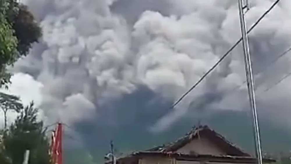 Gunung Merapi Erupsi, Masih Muntahkan Awan Panas, Berikut Daftar Wilayah Bahaya