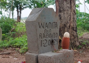 Batu Nisan Makam Perempuan Diduga Korban Pembunuhan di Susukan Cirebon Tertulis “Wanita Bin Rabo”