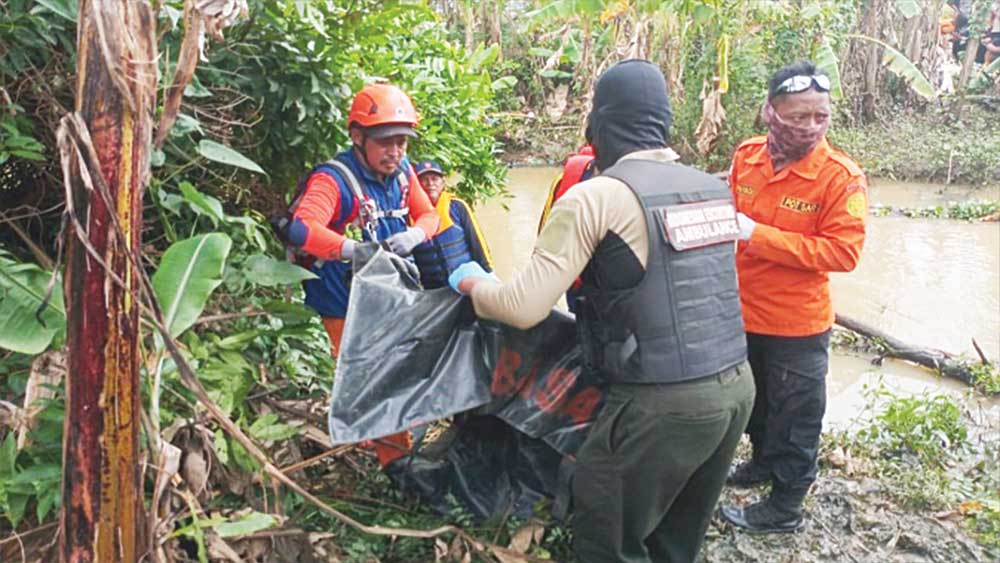 Tiga Hari Hanyut di Sungai Jonggol, Balita 4 Tahun di Jagapura Kidul Cirebon Ditemukan Tak Bernyawa